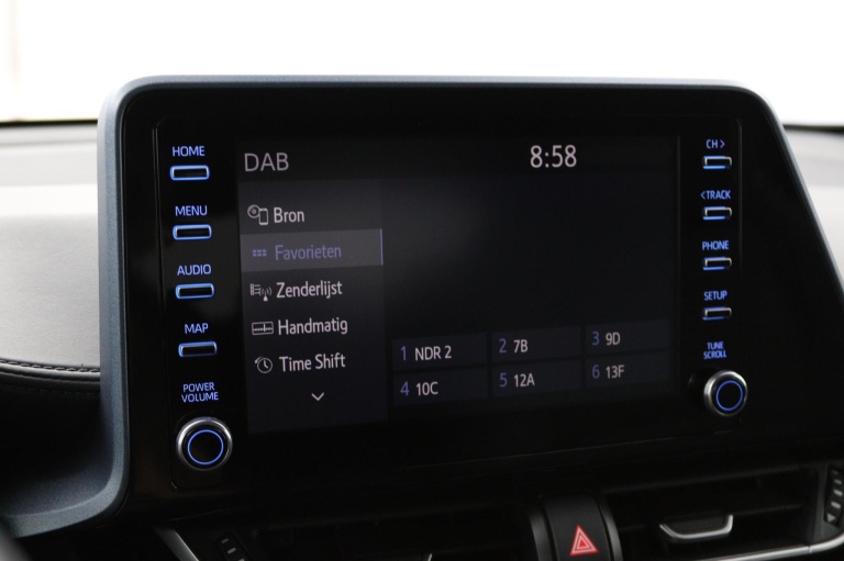 Toyota C-HR - 2.0 Hybrid Bi-Tone 44