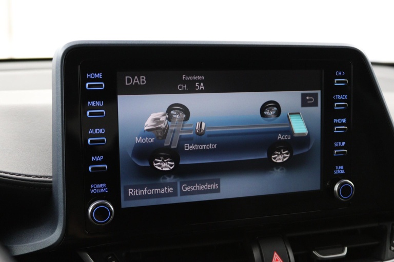 Toyota C-HR - 2.0 Hybrid Bi-Tone 45