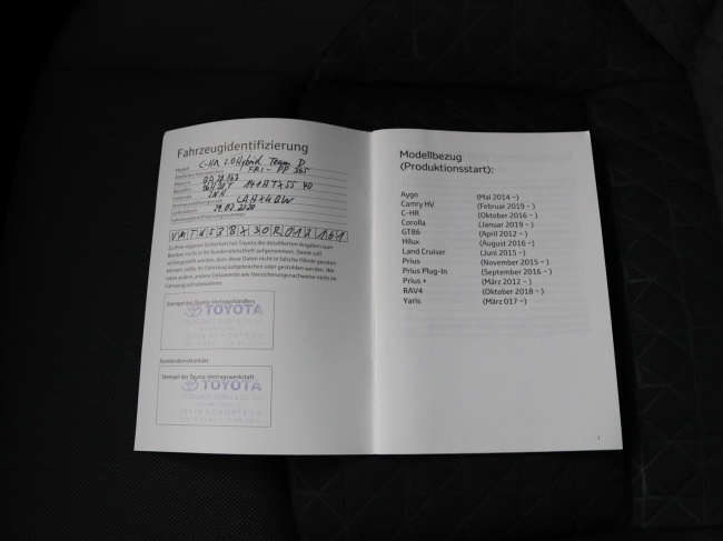 Toyota C-HR - 2.0 Hybrid Bi-Tone