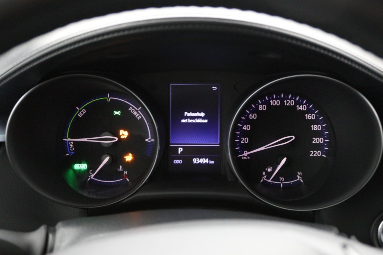 Toyota C-HR - 2.0 Hybrid Bi-Tone 6