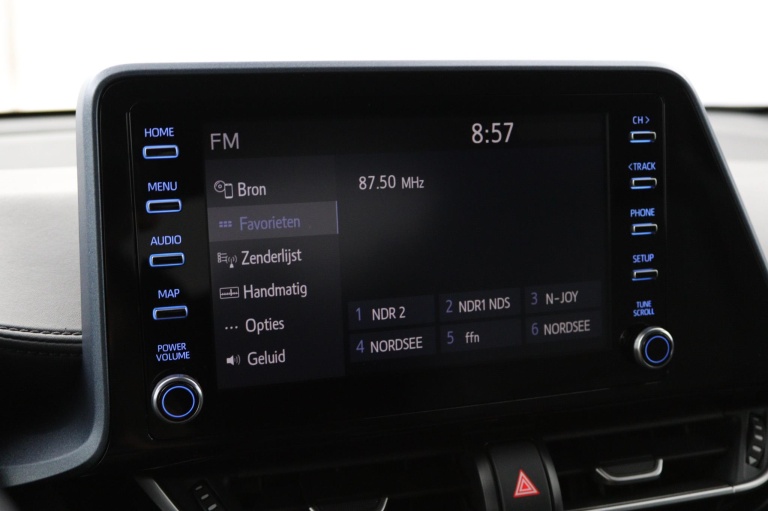 Toyota C-HR - 2.0 Hybrid Bi-Tone 8