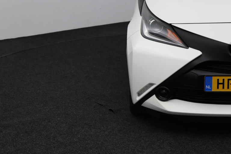 Toyota Aygo - 1.0 VVT-i x-now 31