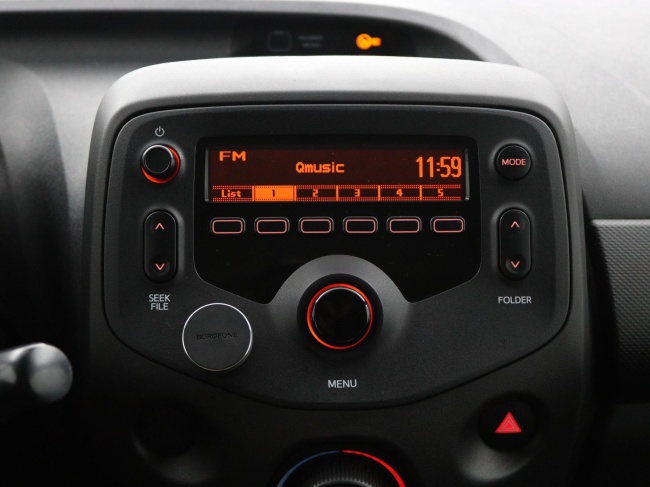 Toyota Aygo - 1.0 VVT-i x-now