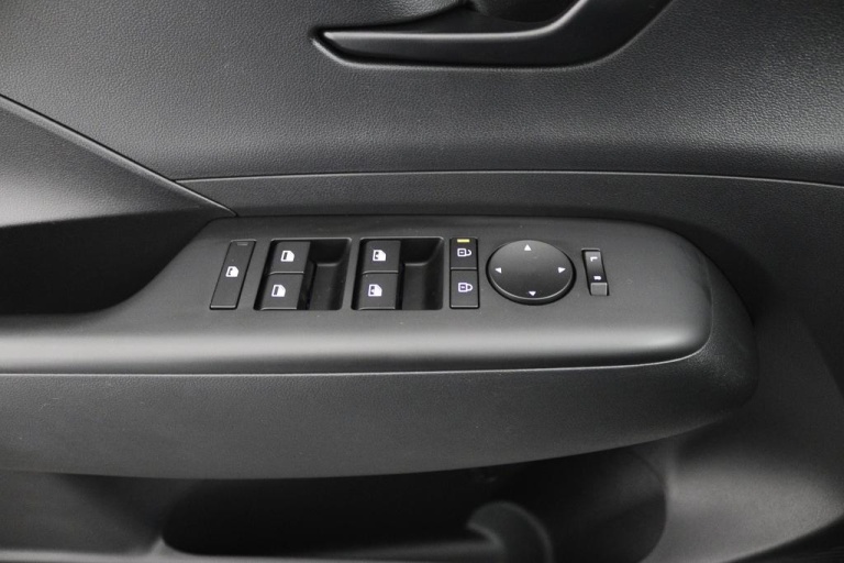 Hyundai Kona - 1.6 GDI HEV Comfort 24