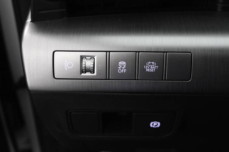 Hyundai Kona - 1.6 GDI HEV Comfort 25