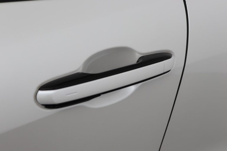 Lexus LBX - Elegant 2WD 36