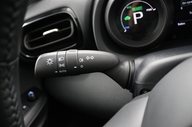 Toyota Yaris Cross - 1.5 Hybrid 31