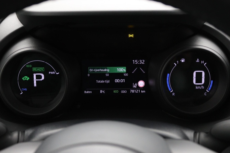 Toyota Yaris Cross - 1.5 Hybrid 6