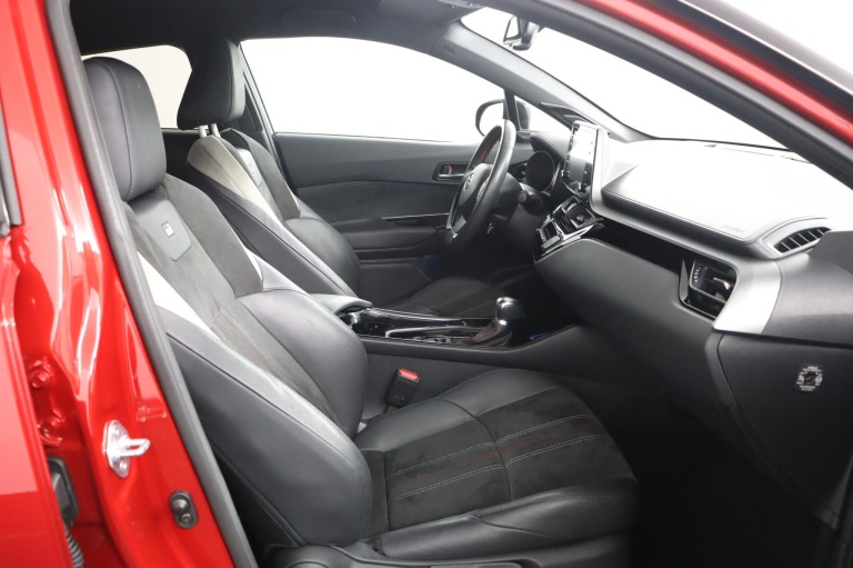 Toyota C-HR - 1.8 Hybrid GR-Sport 22