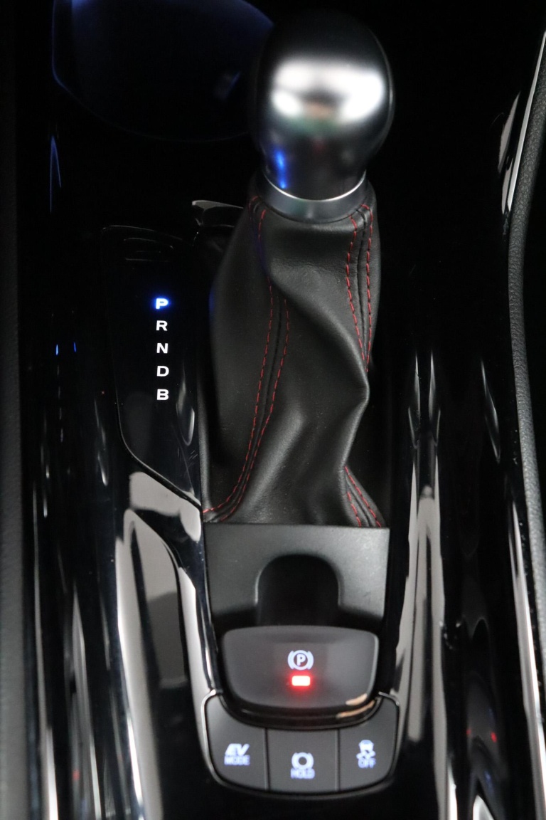 Toyota C-HR - 1.8 Hybrid GR-Sport 27