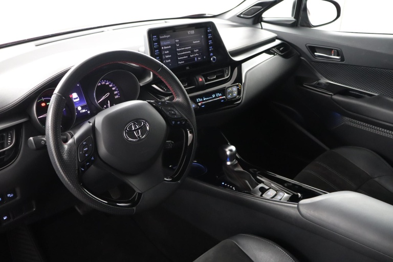 Toyota C-HR - 1.8 Hybrid GR-Sport 61