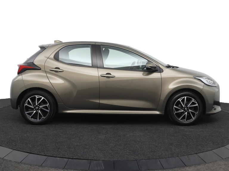 Toyota Yaris - 1.5 VVT-i Dynamic 13