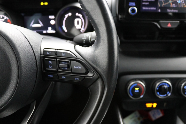 Toyota Yaris - 1.5 VVT-i Dynamic 21