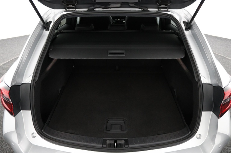 Toyota Corolla Touring Sports - Hybrid 140 Dynamic 23