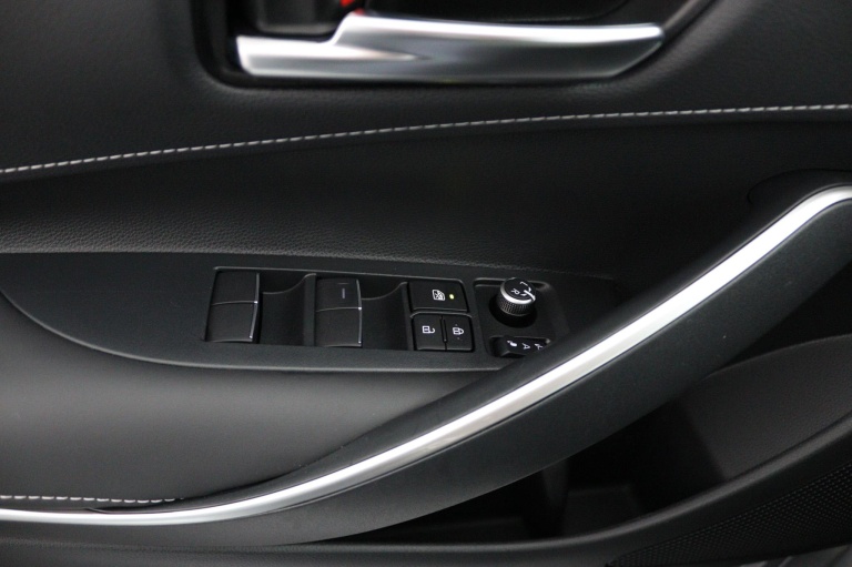 Toyota Corolla Touring Sports - Hybrid 140 Dynamic 29