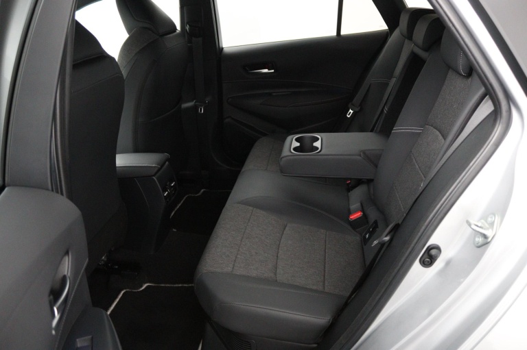 Toyota Corolla Touring Sports - Hybrid 140 Dynamic 39