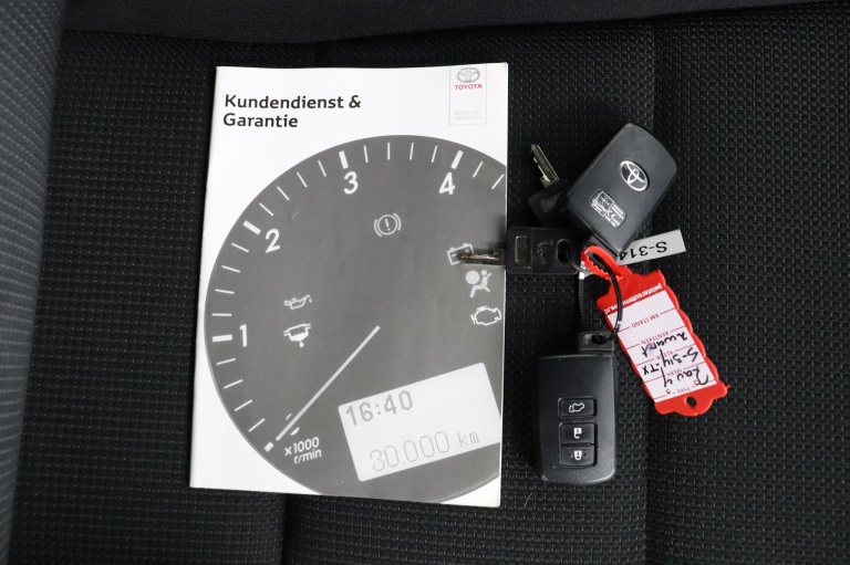 Toyota RAV4 - 2.5 Hybrid AWD Style 11