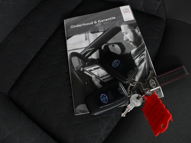 Toyota C-HR - 1.8 Hybrid First Edition