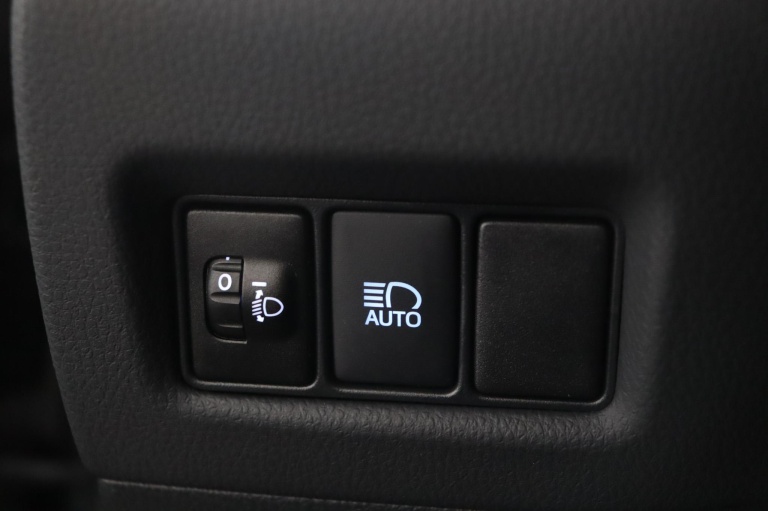 Toyota C-HR - 1.8 Hybrid First Edition 30