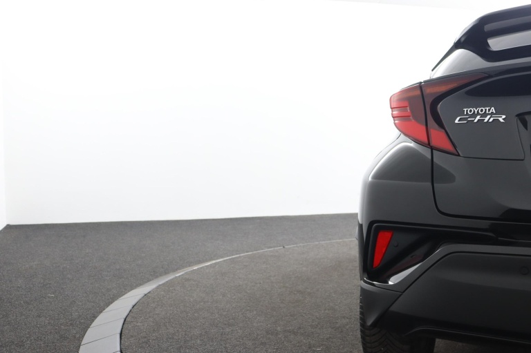 Toyota C-HR - 1.8 Hybrid First Edition 42