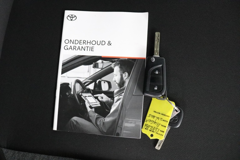 Toyota Aygo X - 1.0 VVT-i S-CVT first 11