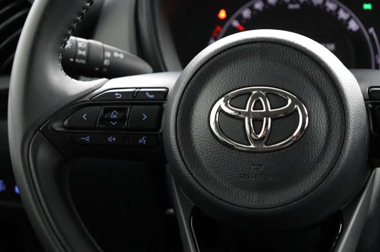 Toyota Aygo X - 1.0 VVT-i S-CVT first 19