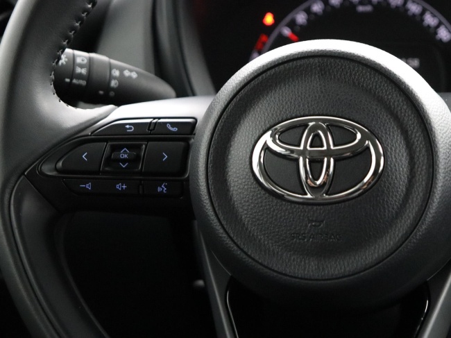 Toyota Aygo X - 1.0 VVT-i S-CVT first