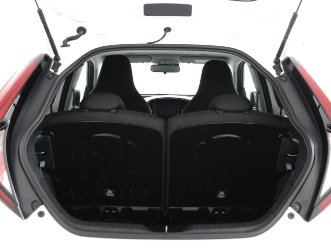 Toyota Aygo X - 1.0 VVT-i S-CVT first