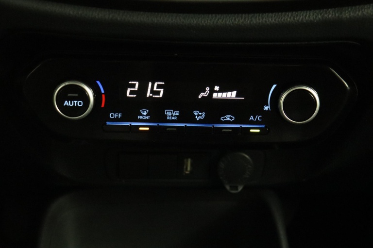 Toyota Aygo X - 1.0 VVT-i S-CVT first 7