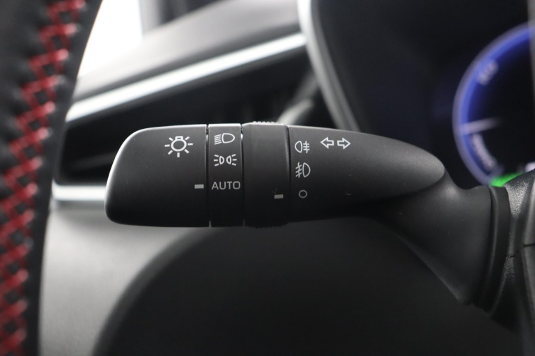 Toyota Corolla Touring Sports - Hybrid 200 GR Sport Plus 32