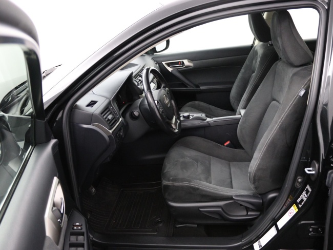 Lexus CT - 200h Business Line