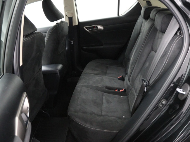 Lexus CT - 200h Business Line