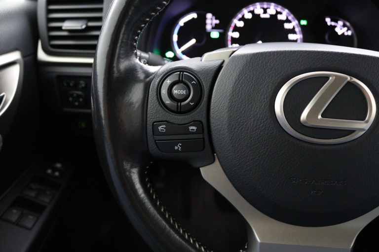 Lexus CT - 200h Business Line 19