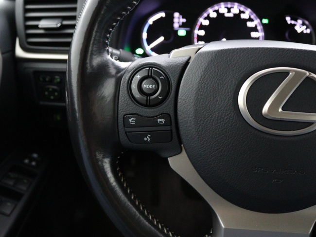 Lexus CT - 200h Business Line