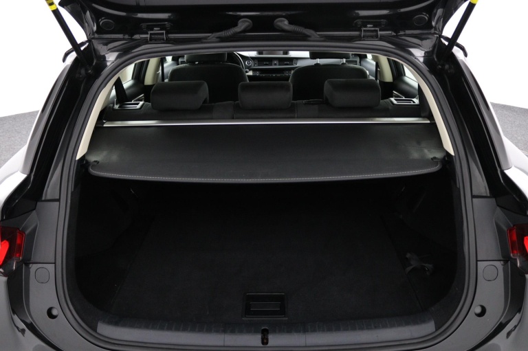 Lexus CT - 200h Business Line 23