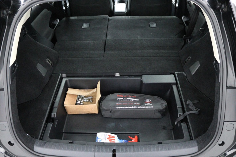 Lexus CT - 200h Business Line 33