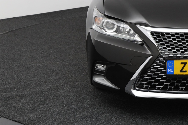 Lexus CT - 200h Business Line 35