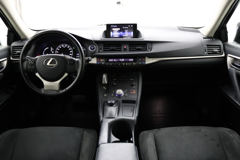 Lexus CT - 200h Business Line 4