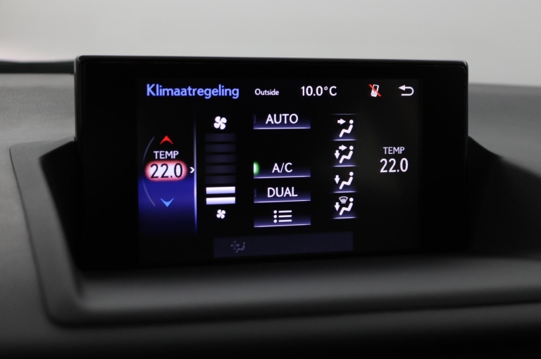 Lexus CT - 200h Business Line 42