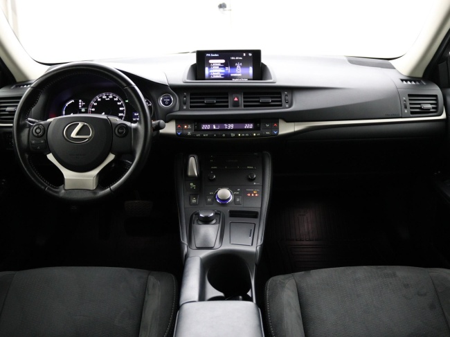 Lexus CT - 200h Business Line