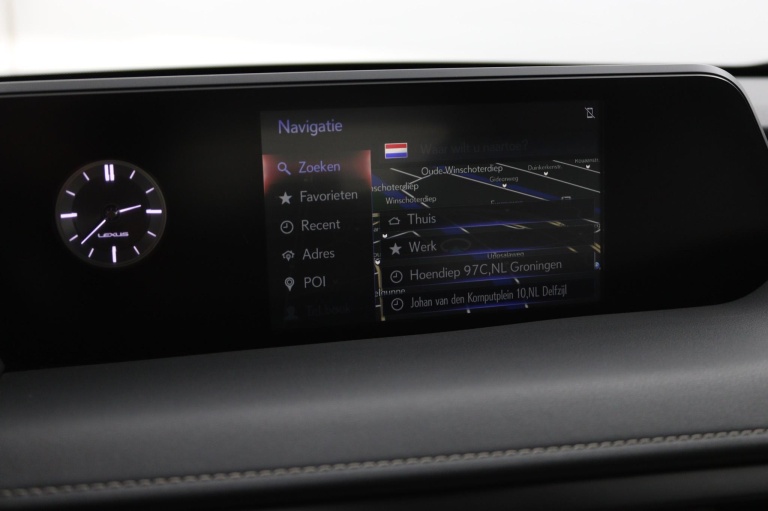 Lexus UX - 250h Luxury Line 27