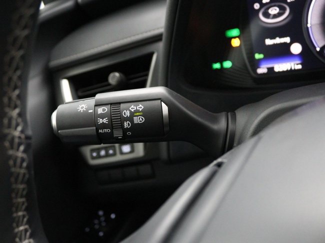 Lexus UX - 250h Luxury Line