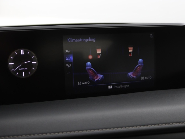 Lexus UX - 250h Luxury Line