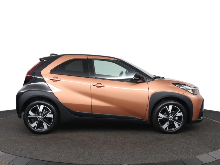 Toyota Aygo X - Hybrid 115 pulse 13