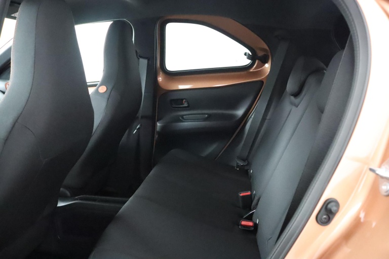 Toyota Aygo X - Hybrid 115 pulse 18