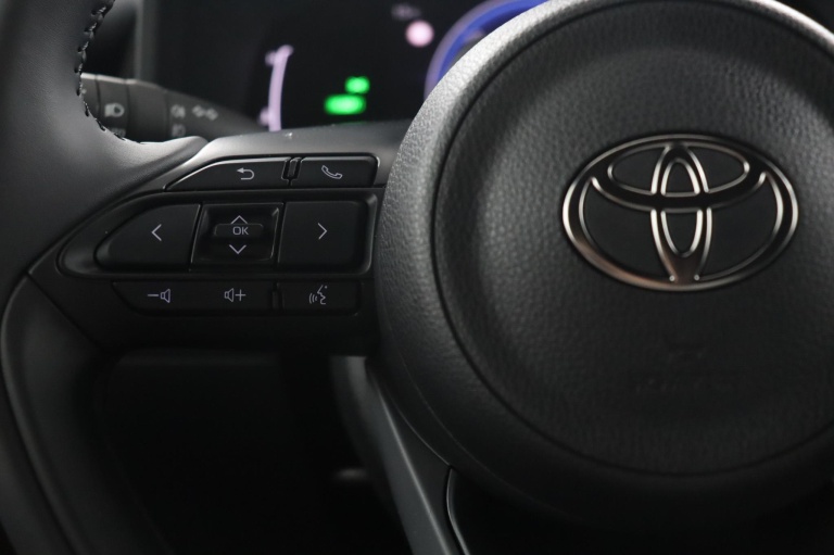 Toyota Aygo X - Hybrid 115 pulse 19