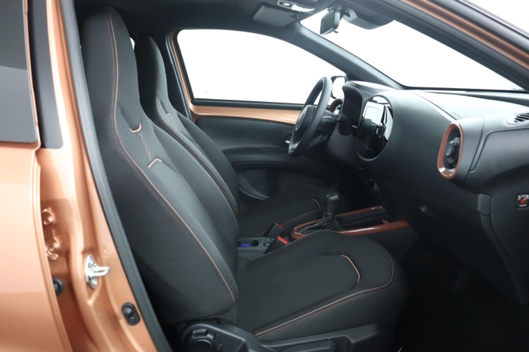 Toyota Aygo X - Hybrid 115 pulse 22