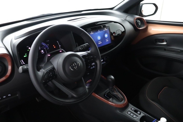 Toyota Aygo X - Hybrid 115 pulse 55