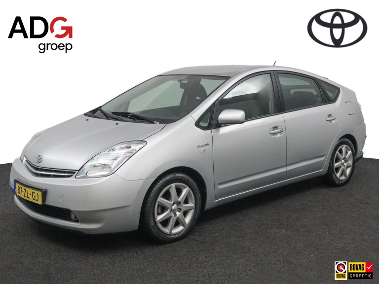 Toyota Prius - 1.5 VVT-i Tech Edition 1