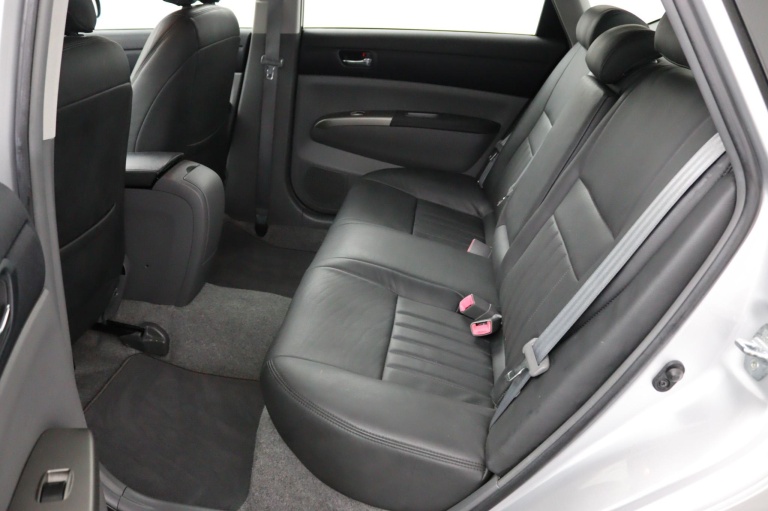 Toyota Prius - 1.5 VVT-i Tech Edition 17